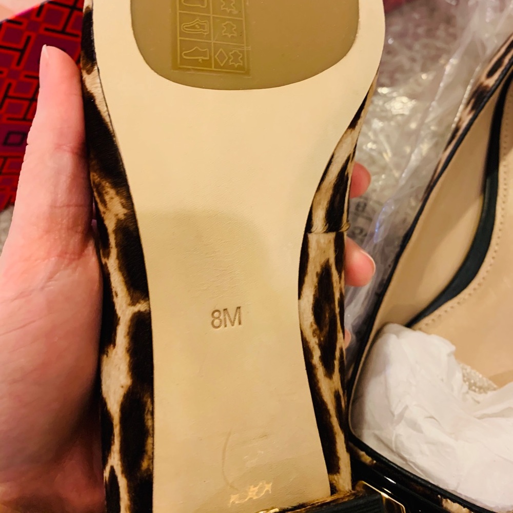 [Tory Burch] HP 💕 Gigi Calf-Hair Leopard Pump - Picture 6 of 13